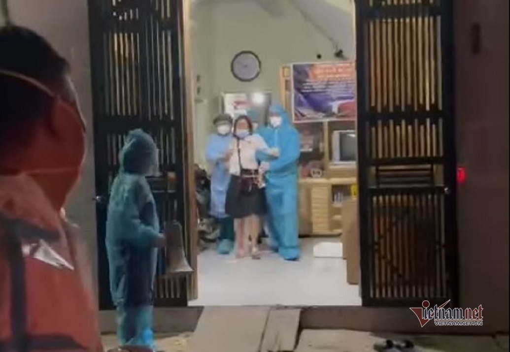 Phạt 10 triệu đồng người phụ nữ trốn cách ly, cố thủ trong nhà ở Bắc Giang