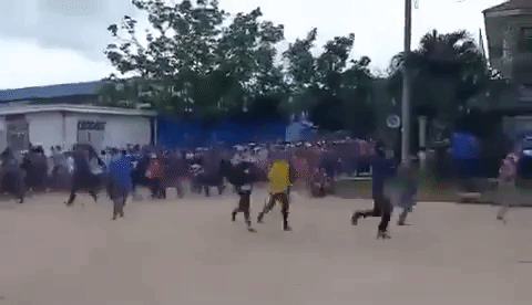 Rộ tin hàng nghìn công nhân Campuchia chạy khỏi xưởng trốn cách ly Covid-19