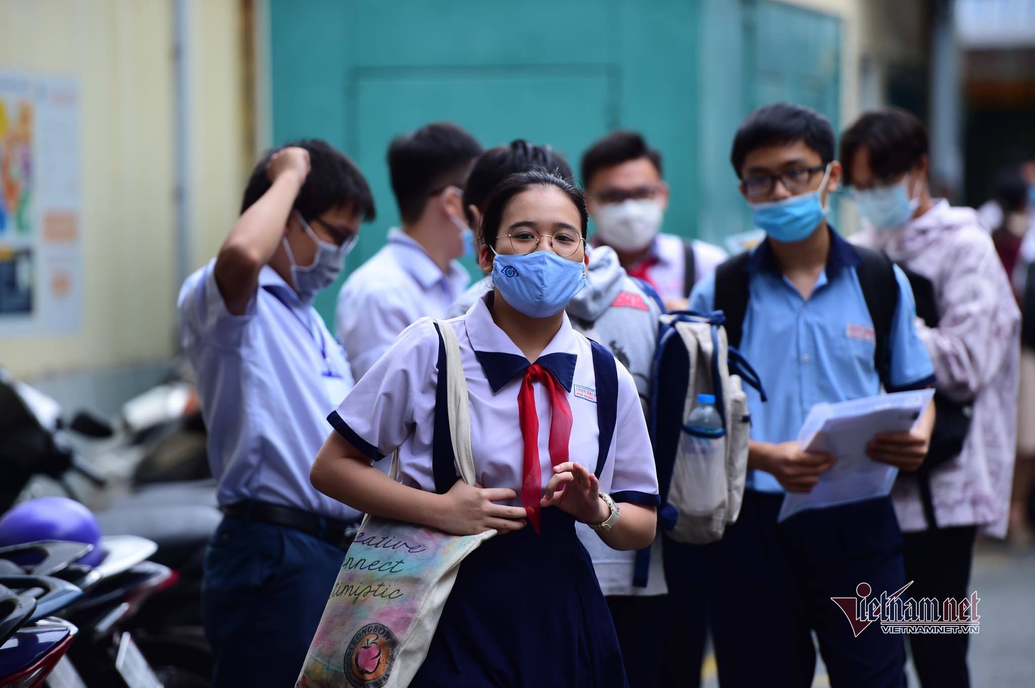 Trường Phổ thông năng khiếu công bố đề thi vào lớp 10