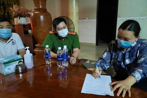 Mở cửa cho khách 'hát chui', chủ khách sạn ở Bình Dương bị phạt 30 triệu