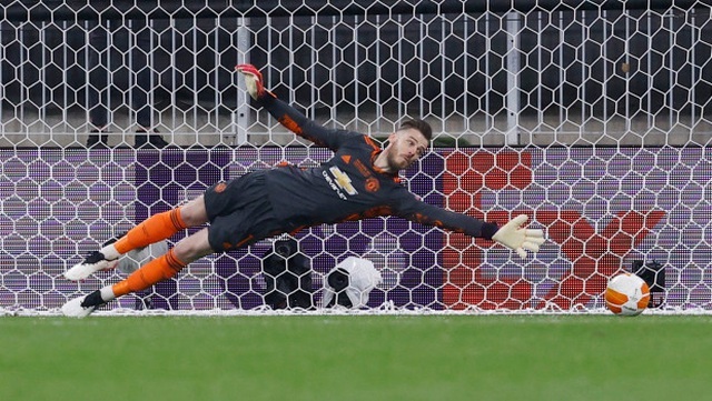 De Gea để thủng lưới 40 quả phạt đền liên tiếp