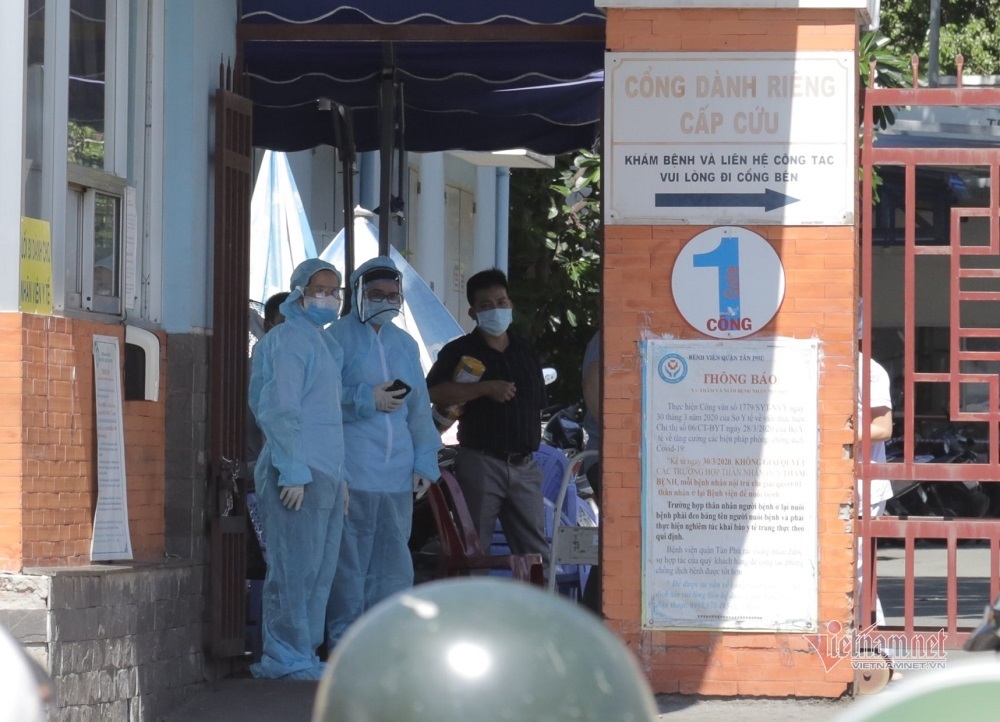 Phong tỏa tạm thời Bệnh viện quận Tân Phú