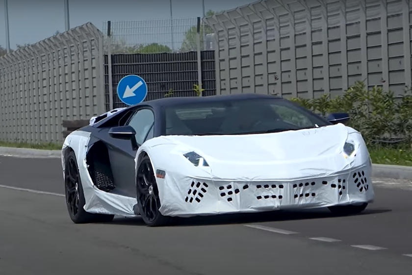 Lamborghini Aventador phiên bản cuối cùng được thử nghiệm