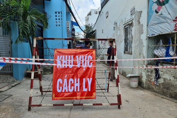 Cách ly tập trung người đến 4 địa điểm ‘nóng’ Covid-19 ở TP.HCM