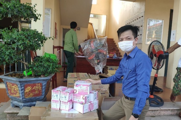 Hiệu phó xin đi cách ly cùng học trò: ‘Là thầy, tôi không nghĩ ngợi nhiều’