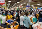 Phong toả Gò Vấp tâm dịch Sài Gòn: Dân đổ vào siêu thị vét hàng