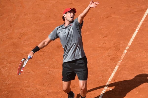 Roland Garros 2021: Dominic Thiem thua sốc ngay vòng 1