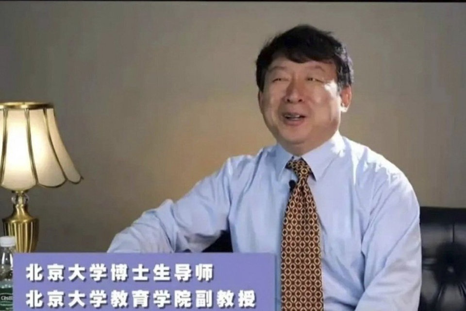 Video kể khổ của giáo sư ‘thần đồng’ Trung Quốc lan truyền trên mạng xã hội