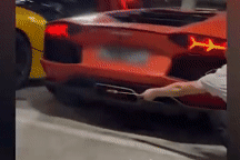 Dùng siêu xe Lamborghini nướng thịt, thiệt mất nửa triệu đô
