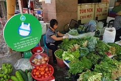 Ấn tượng với các phong trào “Đi chợ không dùng túi nilon”