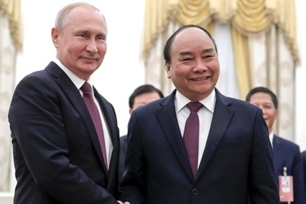 Chủ tịch nước gửi thư, cảm ơn Tổng thống Nga Putin