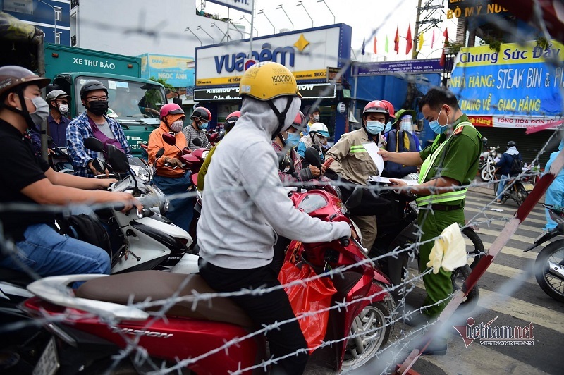 TP.HCM yêu cầu muốn ra khỏi quận Gò Vấp làm việc phải có xét nghiệm âm tính