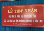 Đại diện NSƯT Hoài Linh đã trao 11 tỷ cho 4 tỉnh miền Trung