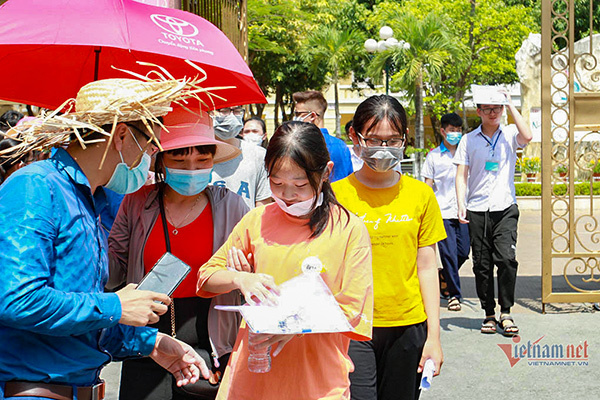 Sở GD-ĐT Nghệ An: Không có chuyện 'rò rỉ' đề thi vào lớp 10