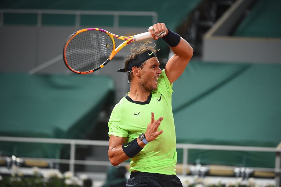 Nadal 'thổi bay' Richard Gasquet