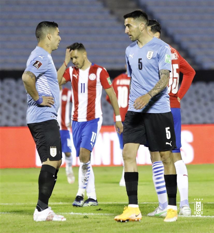 Suarez 'tịt ngòi', Uruguay bị Paraguay cầm chân