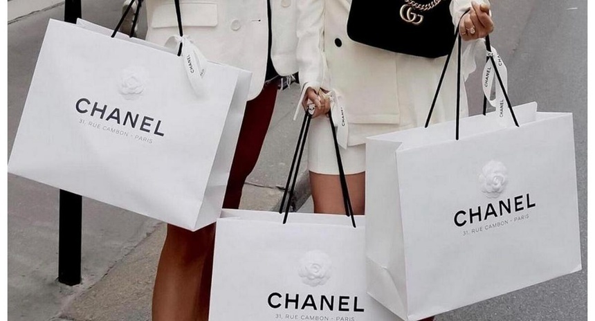 Khăn lụa Chanel kèm hộp túi xách sang trọng  Bán buôn siêu rẻ