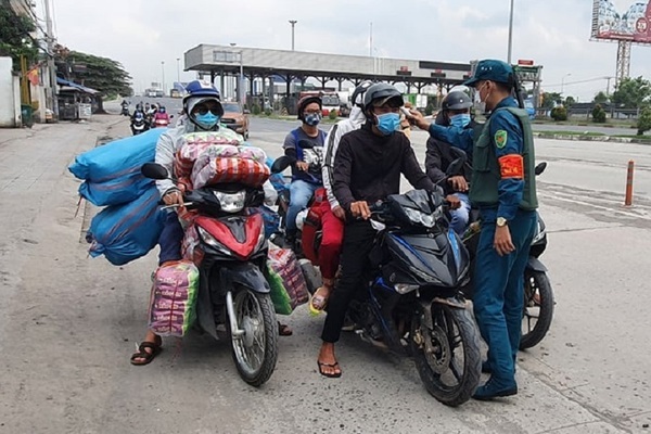 Chủ tịch các tỉnh không được 'ngăn sông cấm chợ' trong phòng chống Covid-19