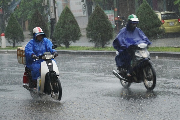 Đà Nẵng đón cơn 'mưa vàng' sau chuỗi ngày nắng nóng 40 độ C