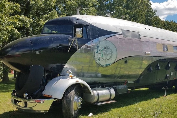 Biến máy bay thành nhà di động để đi du lịch