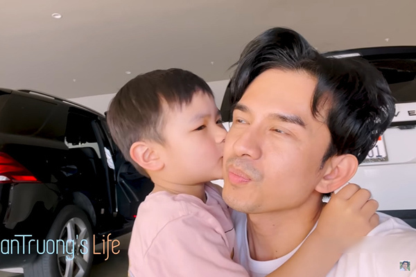 Đan Trường sang Mỹ đoàn tụ với vợ con