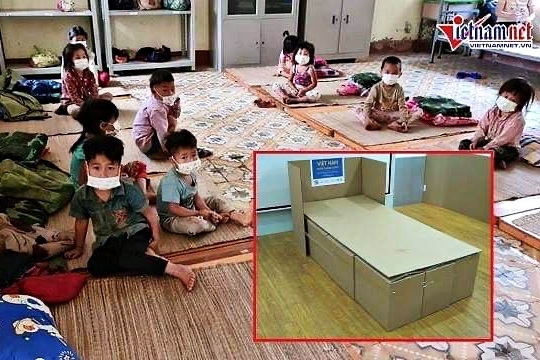 1.000 giường carton đến vùng dịch, mong em bé Điện Biên thôi phải nằm đất