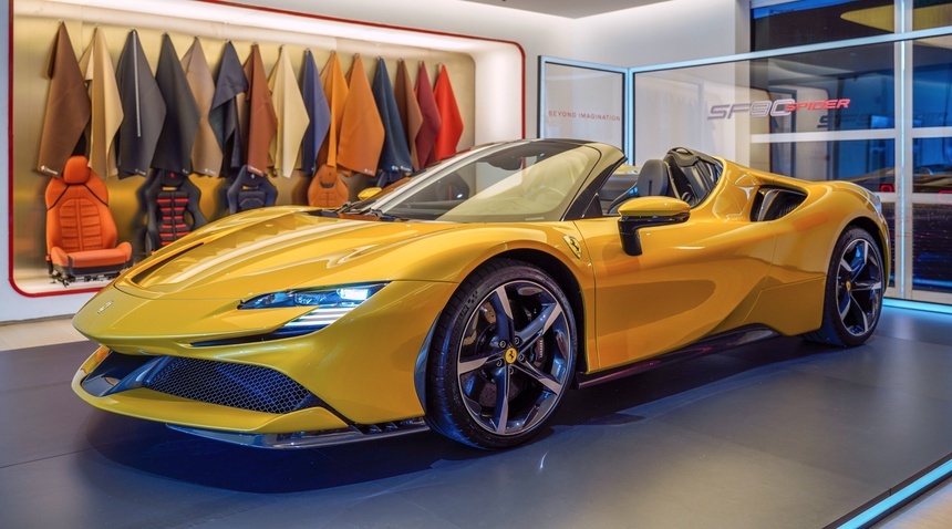 Ferrari SF90 Spider có giá khởi điểm hơn 500.000 USD tại Malaysia