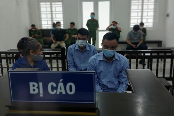 Kết cục bi đát cho người phụ nữ dùng tiền giả mua hàng ở Vinmart