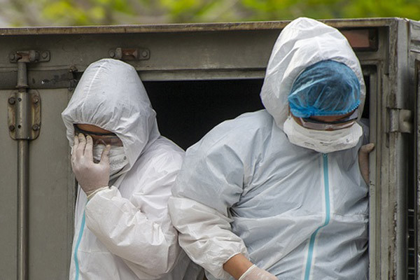 F1 ở Lâm Đồng nhờ người đi cách ly hộ