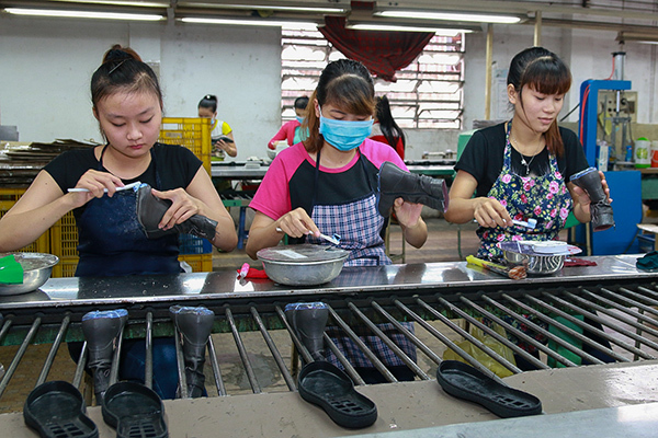 Bãi bỏ lương cơ sở: Sửa 13 quy định về tiền lương đóng bảo hiểm xã hội, chế độ bảo hiểm xã hội