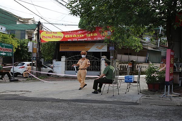 Cán bộ bệnh viện Hà Tĩnh dương tính nCoV khi khám sàng lọc định kỳ