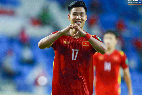 Những khoảnh khắc tuyệt đẹp của tuyển Việt Nam khiến người hâm mộ "đổ rần rần"