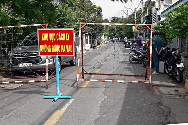 TP.HCM tiếp tục phong tỏa nhiều nơi vì các ca nhiễm Covid-19