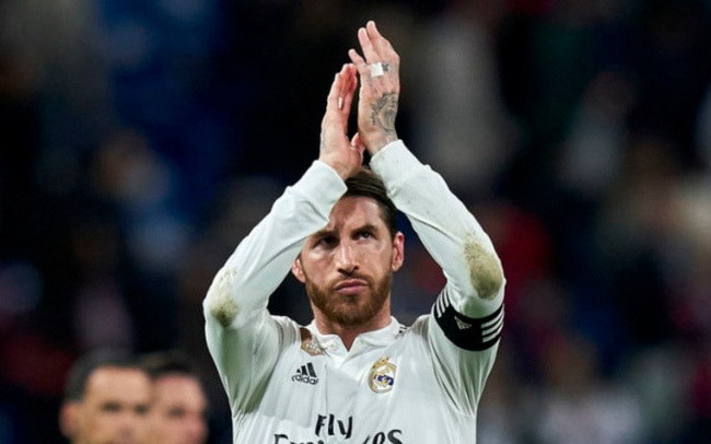 Sergio Ramos chia tay Real Madrid, hẹn Neymar ở Paris