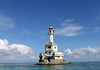 Truong Sa lighthouses affirm Vietnam's sovereignty over seas and islands