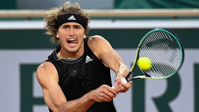Zverev lấy vé bán kết Roland Garros dễ như đi dạo