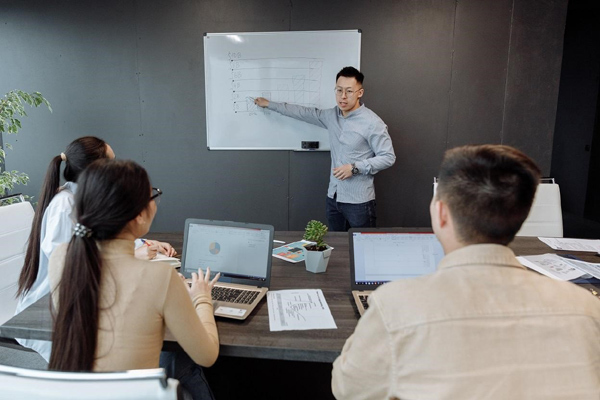 Cách thay đổi những cuộc họp ‘đáng ghét’