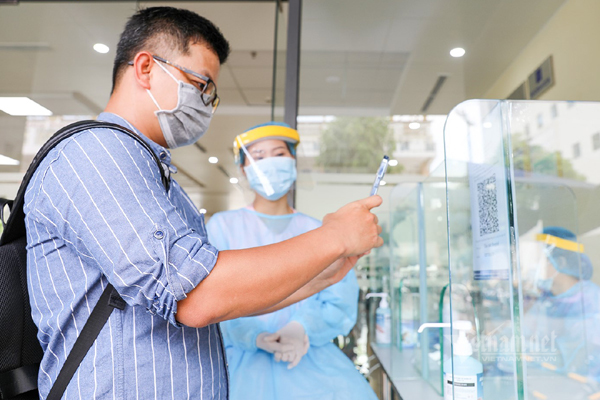 Thực hiện nguyên tắc chống dịch mới: ‘5K cộng vắc xin và công nghệ’