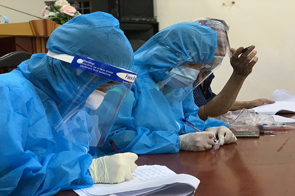 Hà Tĩnh thêm 2 ca dương tính nCoV, có 1 học sinh 13 tuổi