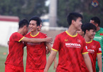 Tuyển Việt Nam hứng khởi tập đấu Malaysia, Văn Toàn báo tin vui
