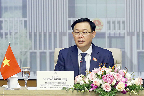 Không đủ nguồn vắc xin Covid-19, nguy cơ lỡ nhịp với nền kinh tế thế giới