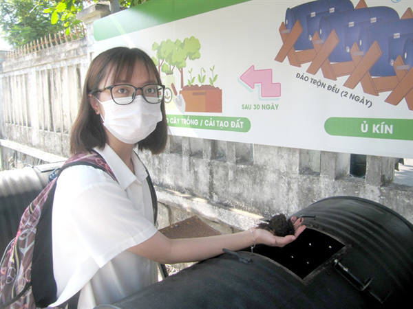 Green School Promotes Waste Value Vietnamnet