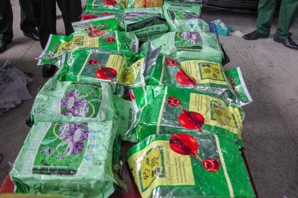 Chiêu tinh vi đóng gói 20kg ma túy như gói trà chuyển về TP.HCM