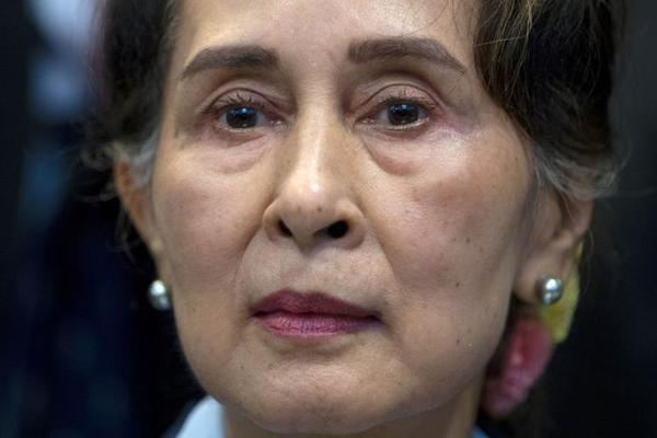 Bà Aung San Suu Kyi đối mặt thêm tội danh