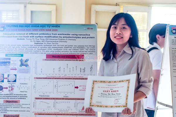 Hanoi student creates material that adsorbs antibiotics in wastewater