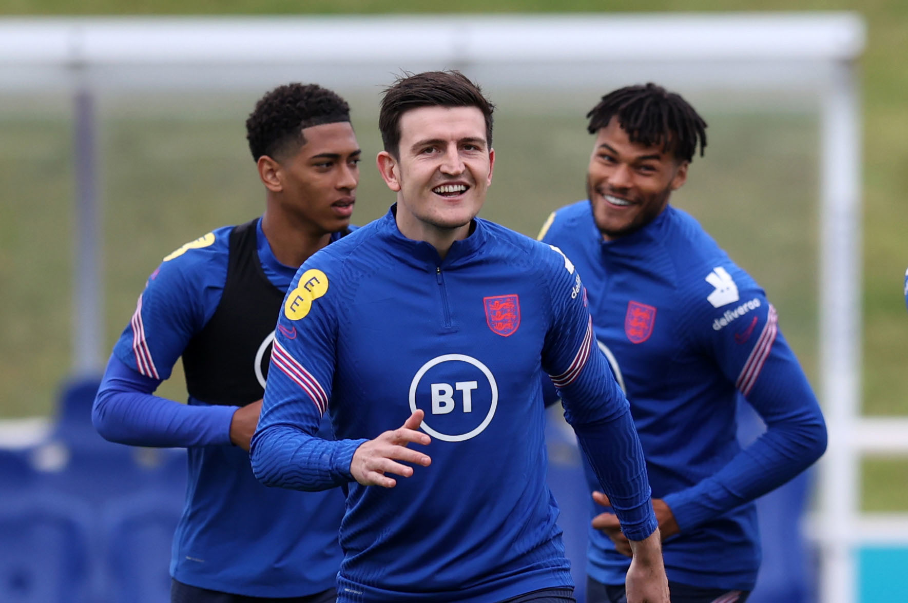 Harry Maguire tái xuất trên sân tập tuyển Anh