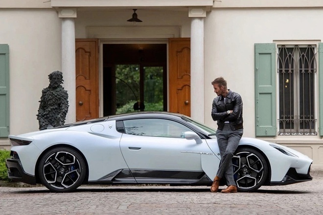 David Beckham cầm lái siêu xe Maserati MC20
