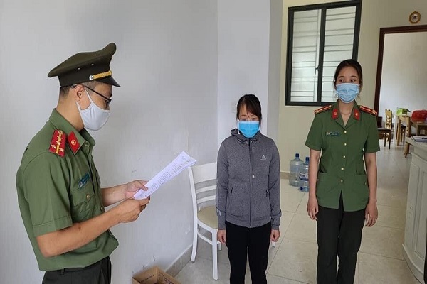 Bắt giám đốc tổ chức đưa chuyên gia ‘dỏm’ nhập cảnh trái phép