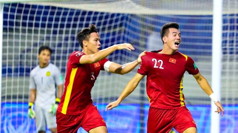 Australia giúp tuyển Việt Nam chính thức giành vé đi tiếp
