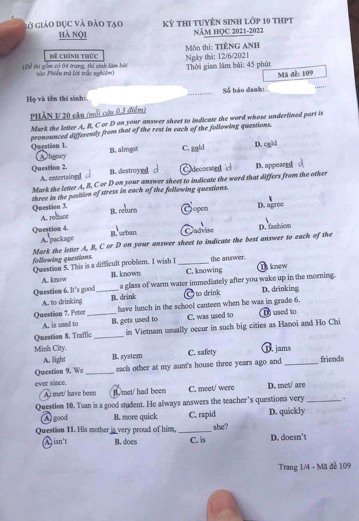Đề thi vào lớp 10 môn tiếng Anh tại Hà Nội năm 2021 mã đề 109